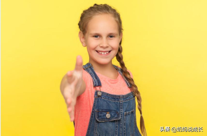 教养的养成需要家庭的熏陶,孩子有教养主要表现在三个方面