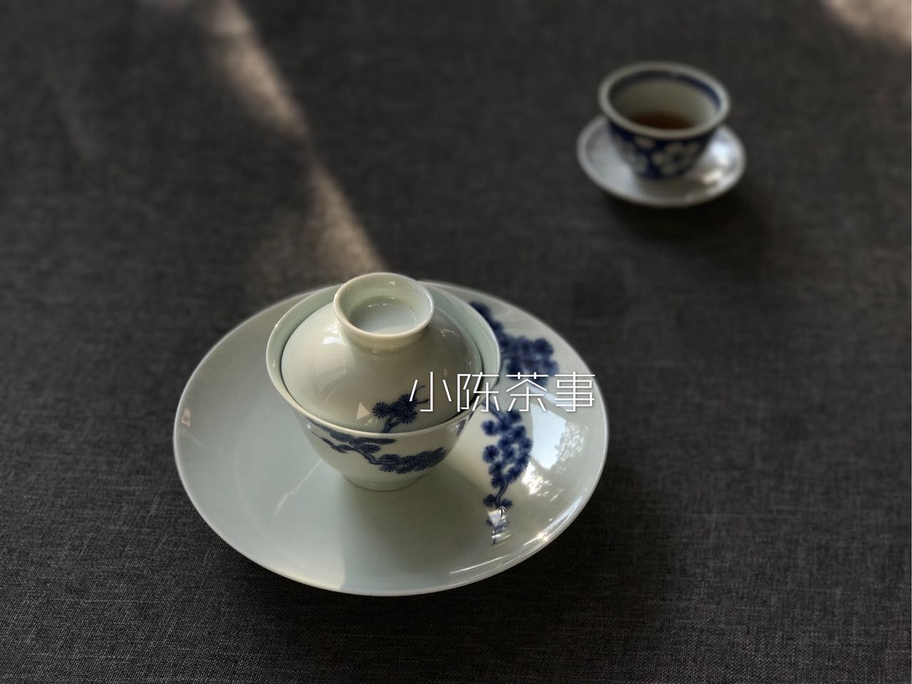 盖碗红茶冲泡视频教程,盖碗冲泡岩茶怎么能不烫手