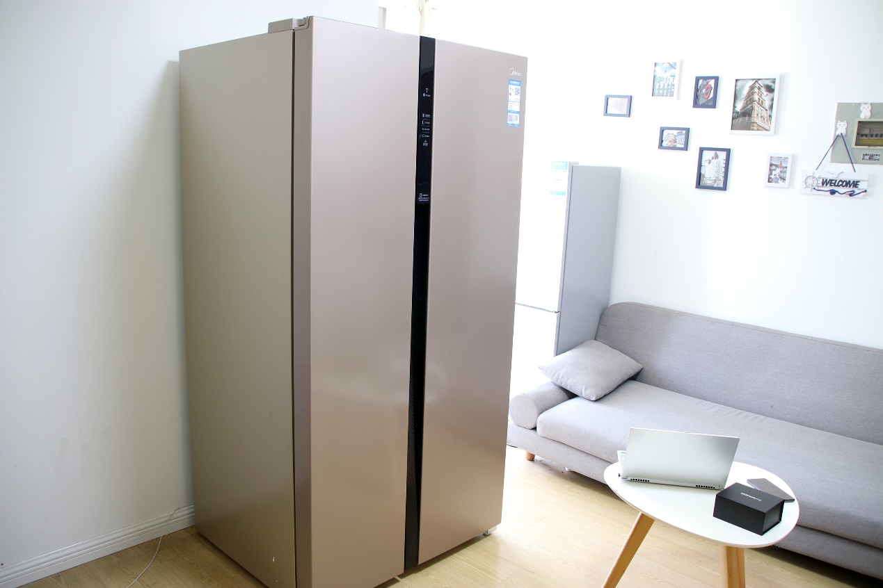 风冷变频双循环大容量美的冰箱,美的超薄冰箱深度60cm评测