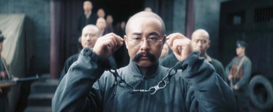 拿下3个第一，主演拍到生理承受极限，这样的电影，就该火向全国