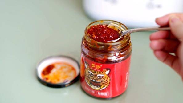 如何用老干妈调制万能秘制酱料,除了老干妈还有这16种酱料值得吃