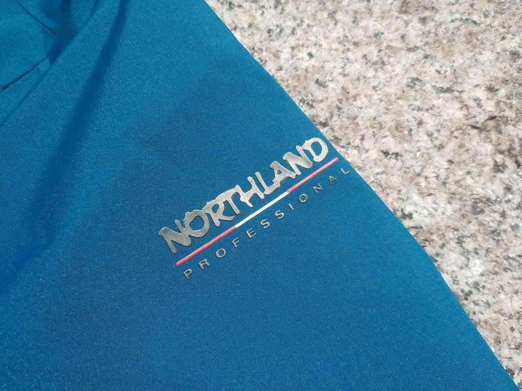 顺心而行--诺诗兰雨影冲锋衣体验