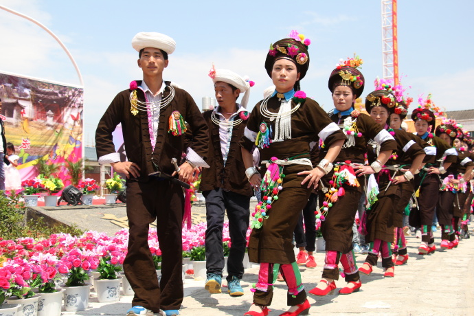 舌尖上的56个民族,舌尖上的100种美食