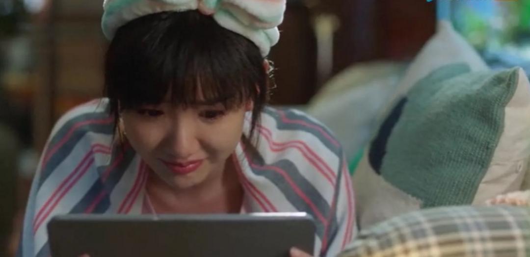 顾佳钟晓芹王曼妮最后分开了吗,顾佳钟晓芹王曼妮三人合照