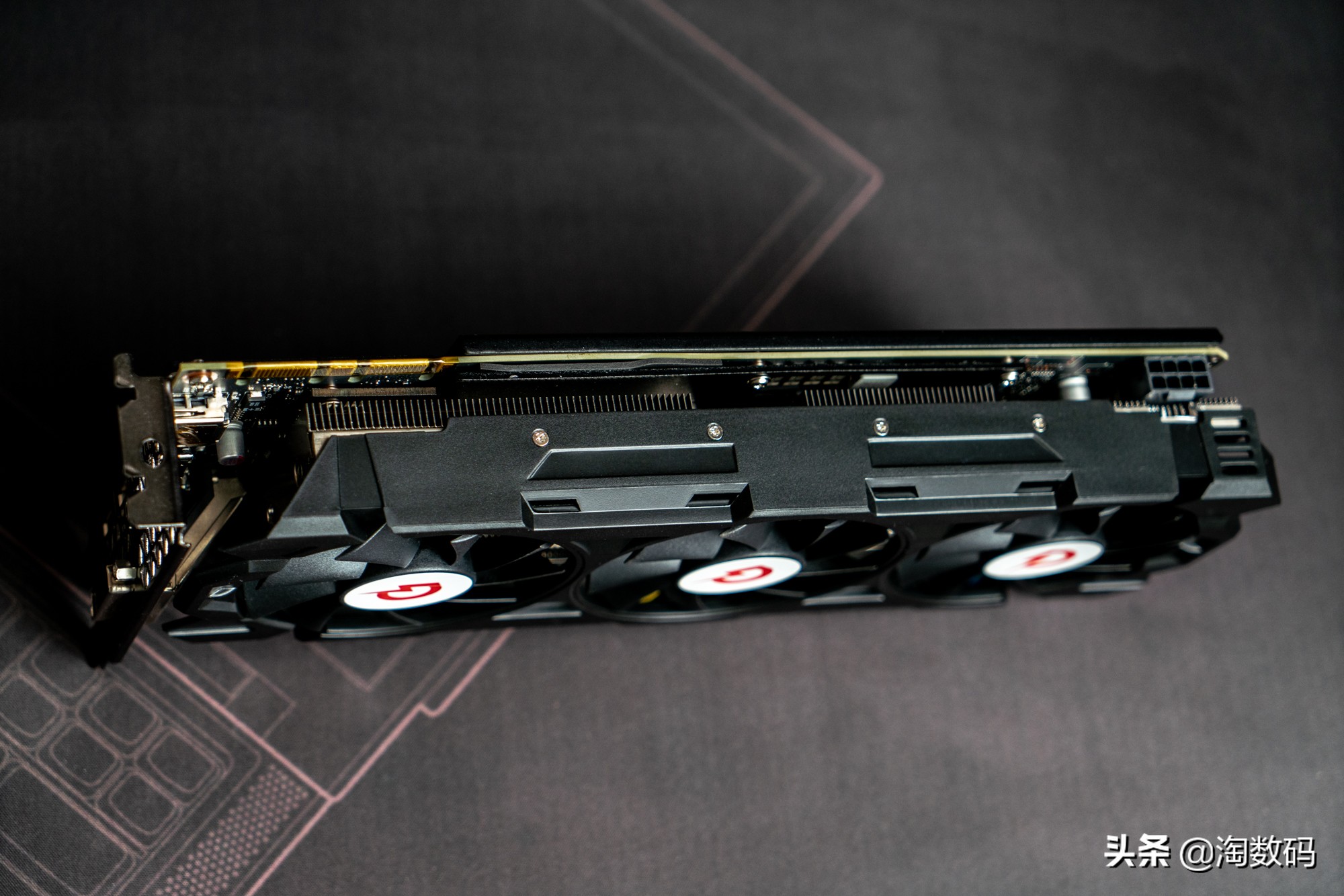 ￥1799买GTX1080全新显卡，你这让GTX1660Ti怎么活？还带一年保修