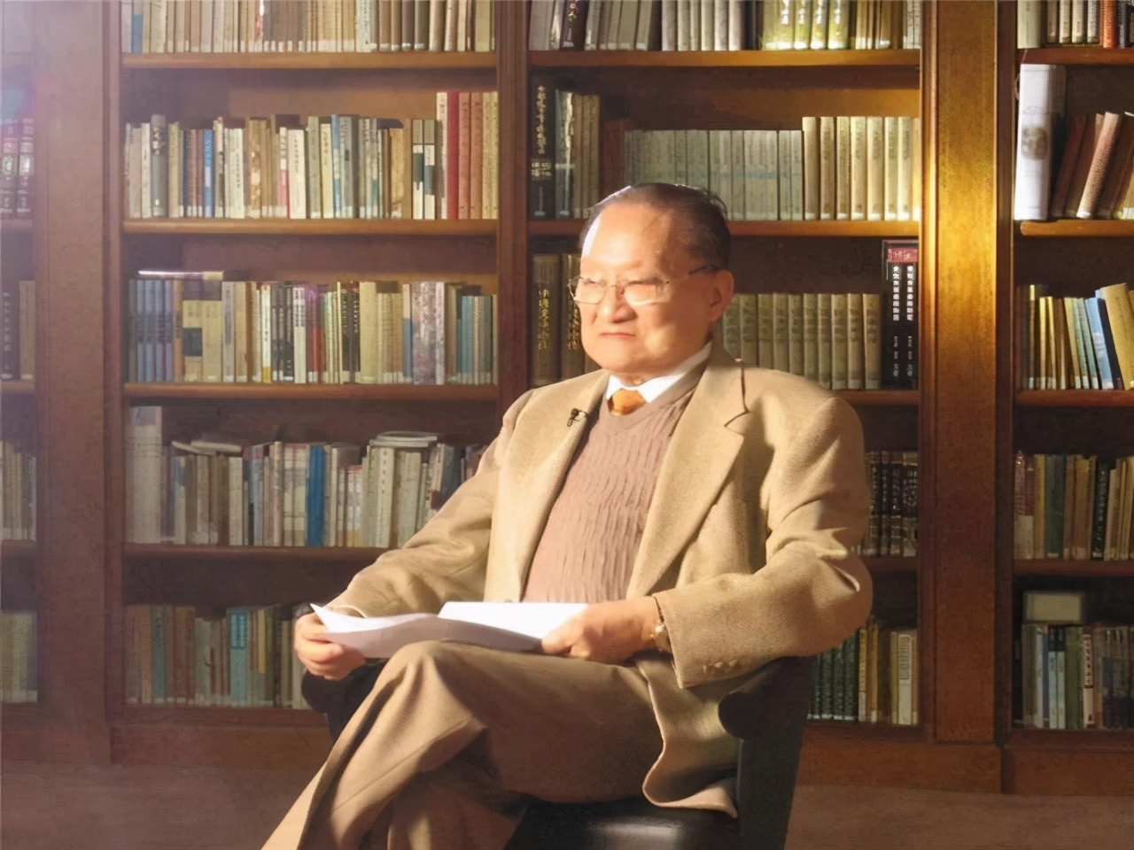 2本金庸武侠的续集小说，虽然是鱼目混珠，却比同人文好看许多