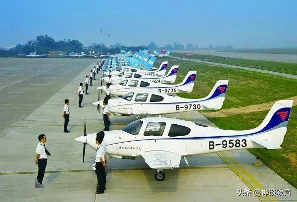 2所以国字命名的“中央部属”高校，高中低分考生都有机会报考