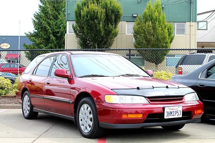 要看雅阁的改装案例还是看“别人家”的吧,国内实在不多