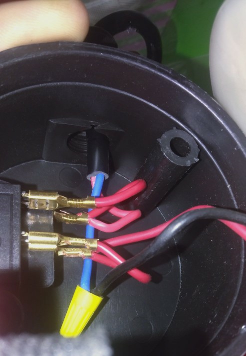 12v电瓶可带多少瓦的抽油泵,电动抽油泵12v怎么连接电瓶