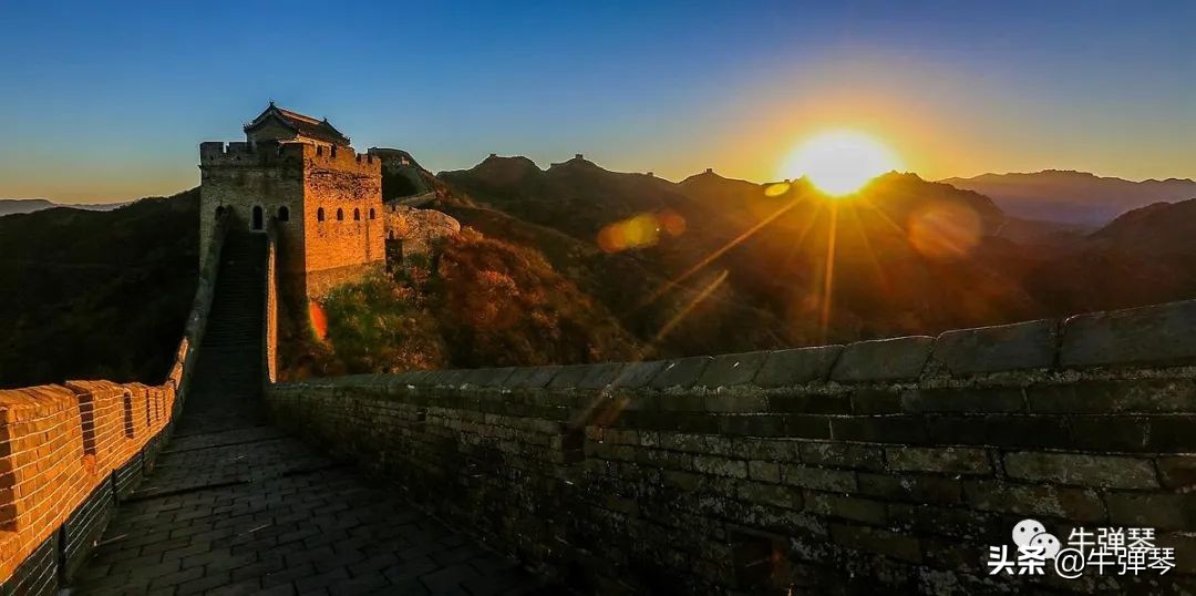 伟大祖国向勇攀高峰者致敬,大国风范致敬英雄