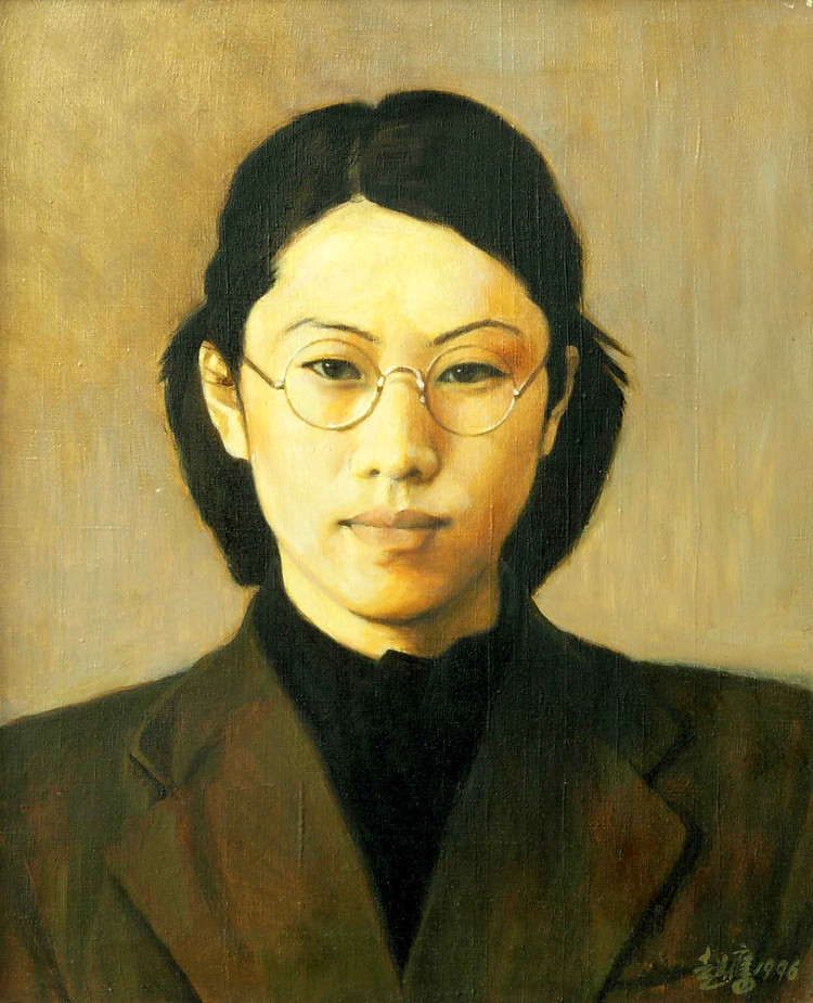 柠檬汁氤在水中　角落里美人如茵——画家赵鹰的写意油画