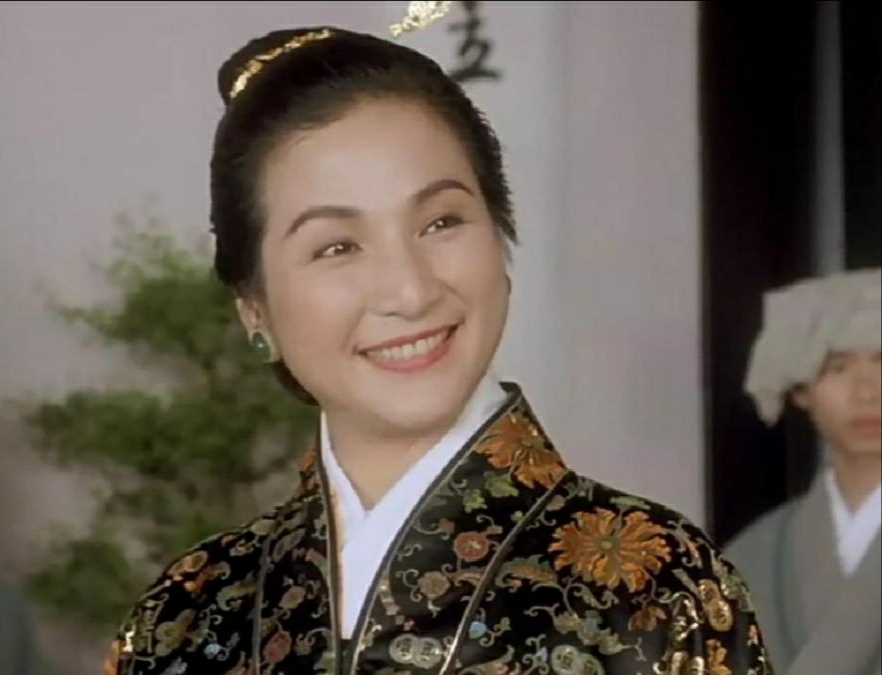 郑佩佩女儿晒照,郑佩佩女儿写真