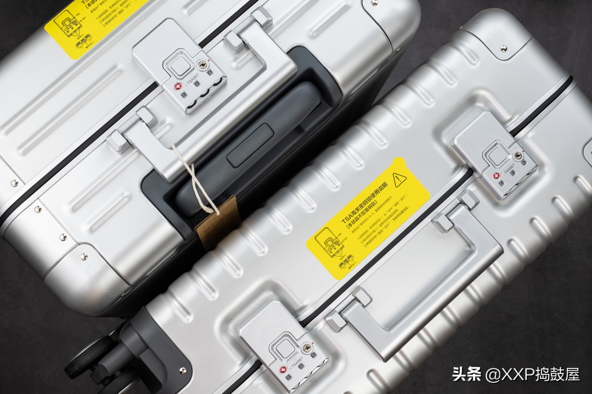 钛镁合金旅行箱,京东京造旅行箱的东西质量怎么样