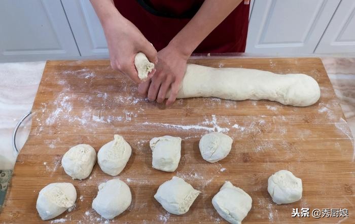 白菜包子好不好吃，怎样调馅是关键，技巧和秘诀详解，太香了
