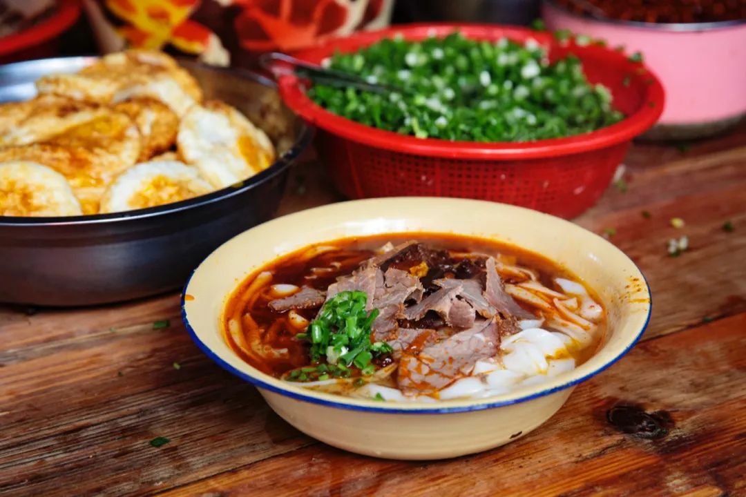 最好吃的夜市店,全国最好吃的十大网红夜市推荐