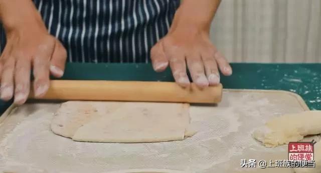 煎饼该怎么做好吃又简单,饭店茴香煎饼的做法