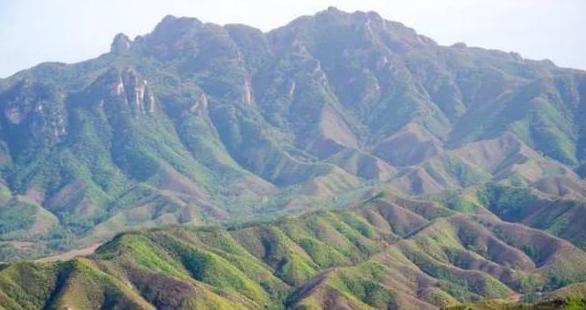 鞍山岫岩玉都,揭秘中国玉都岫岩6万吨玉石