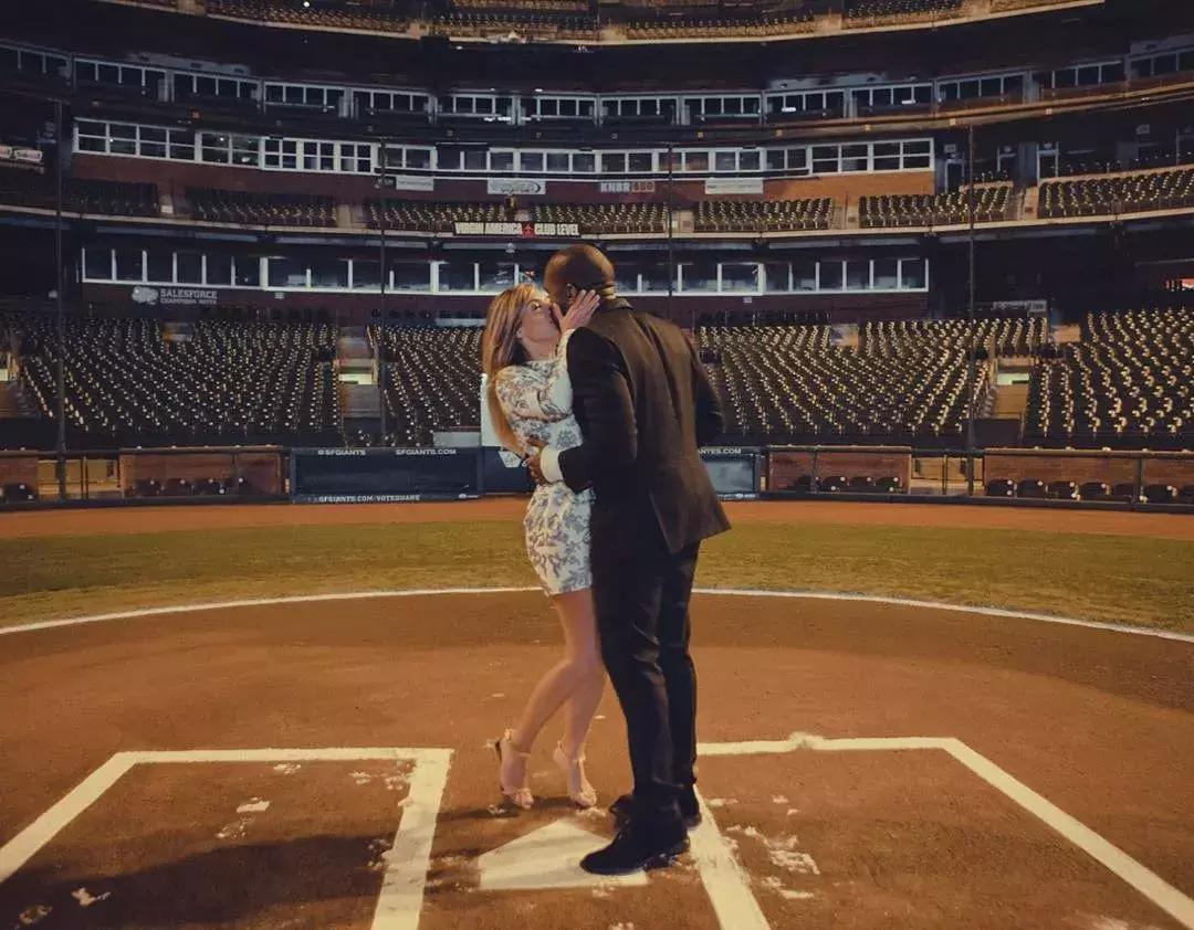 才华横溢的女人是什么样子,真正聪明有才华的女人