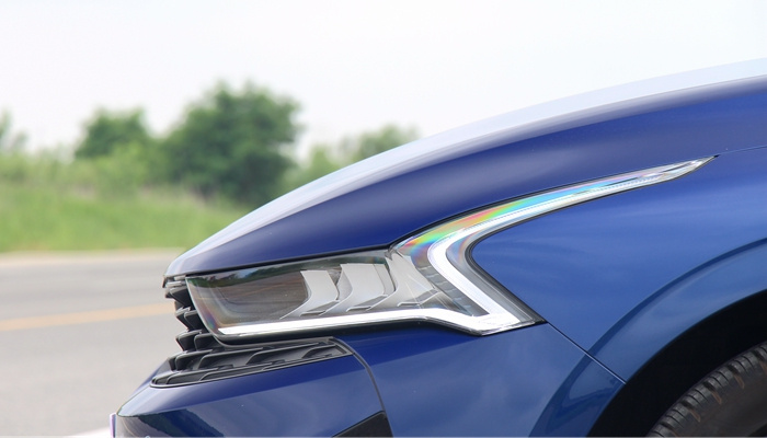 全新起亚k5强势回归,起亚k52021款焕新版最低价