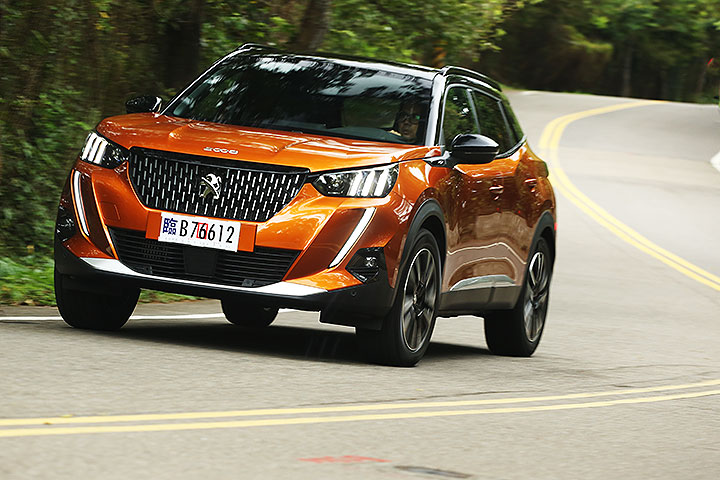 老款标致2008爆改,新款标致2008外观爆改