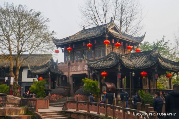 成都本地人去的最好吃的美食,中国姑娘吃成都美食