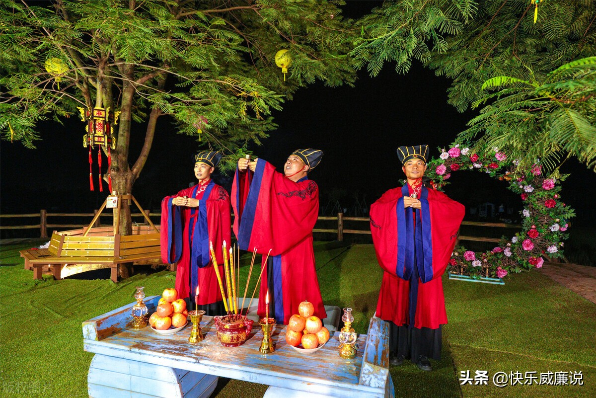 中秋节来历起源节日风俗习惯,中秋节的起源和习俗英文版