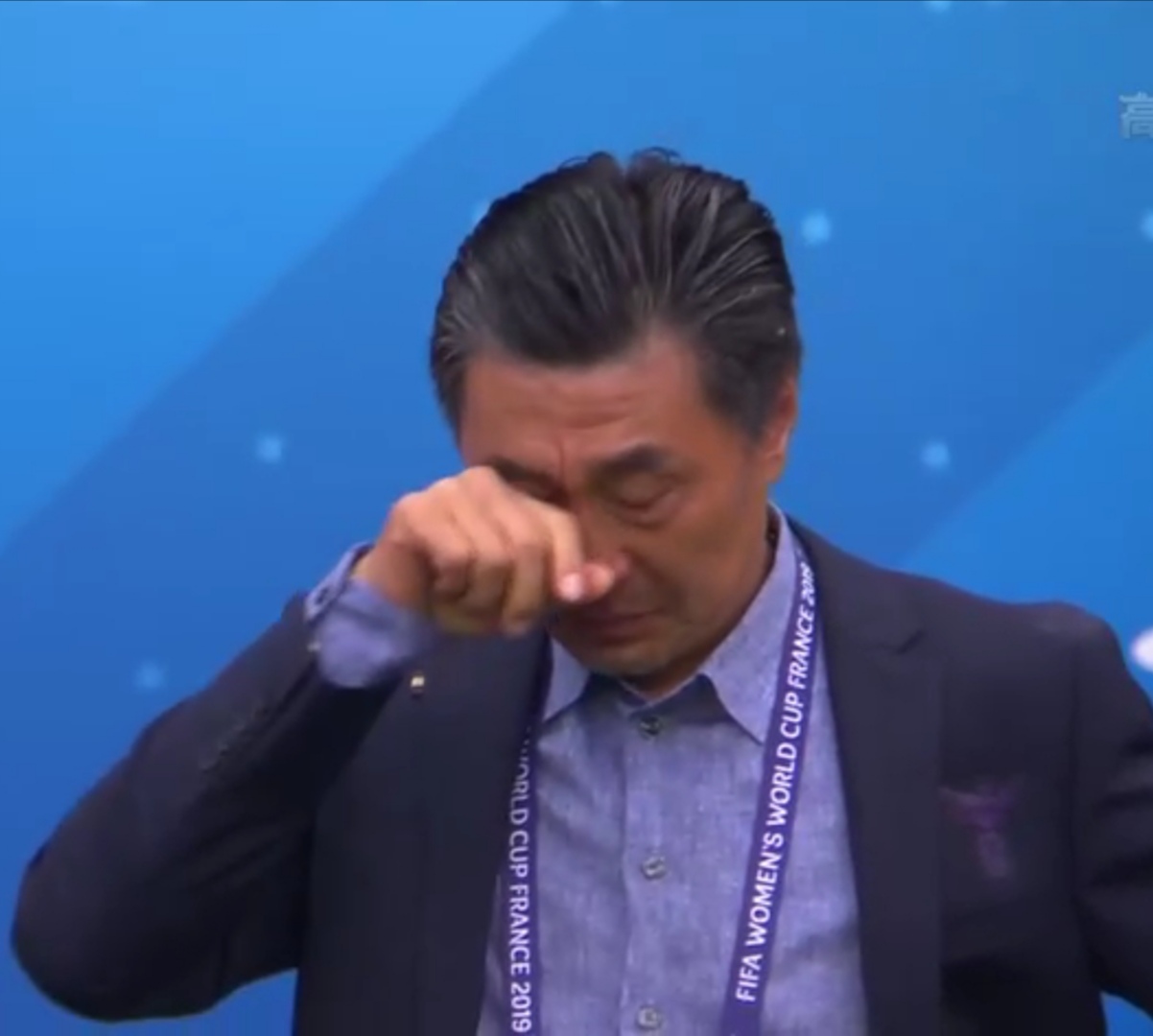 中国女足夺冠哽咽,中国女足绝杀韩国夺冠贾秀全