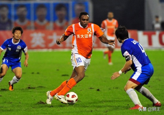 中超小胖,山东鲁能胖前锋