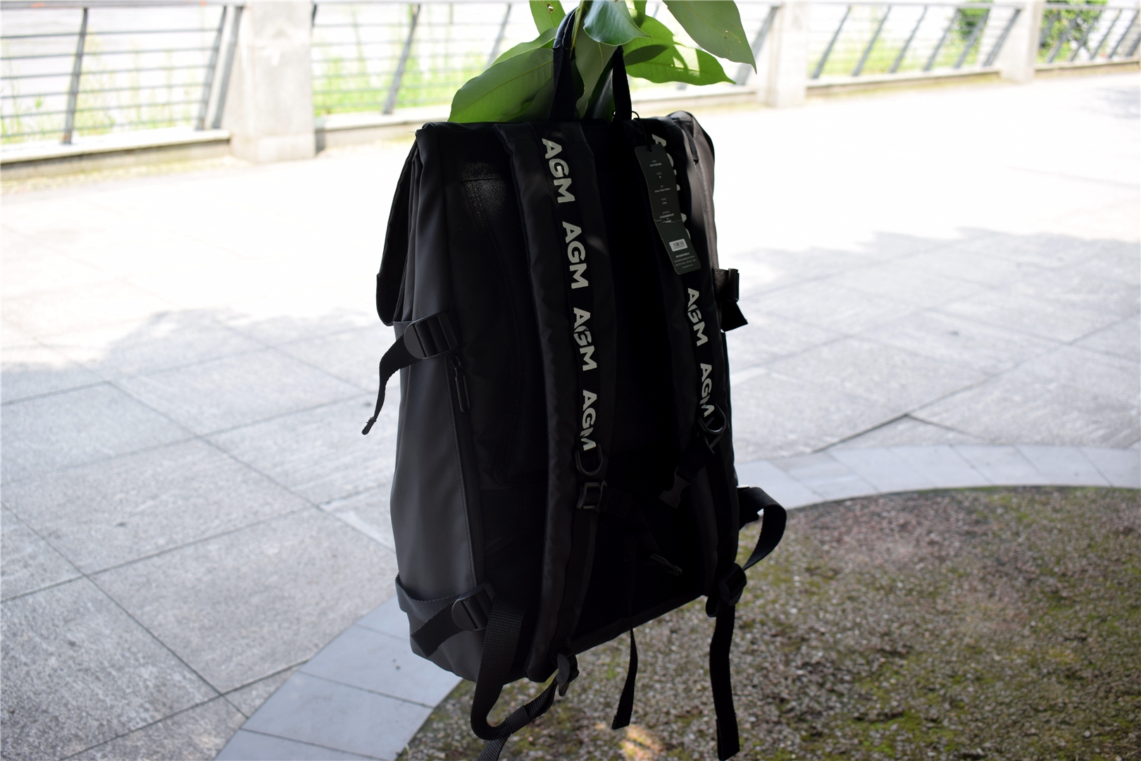 黑色软皮双肩包测评,耐脏双肩包测评