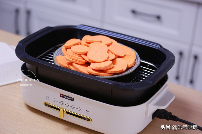 红薯饼怎样做才酥脆好吃,做红薯饼需要加什么配料