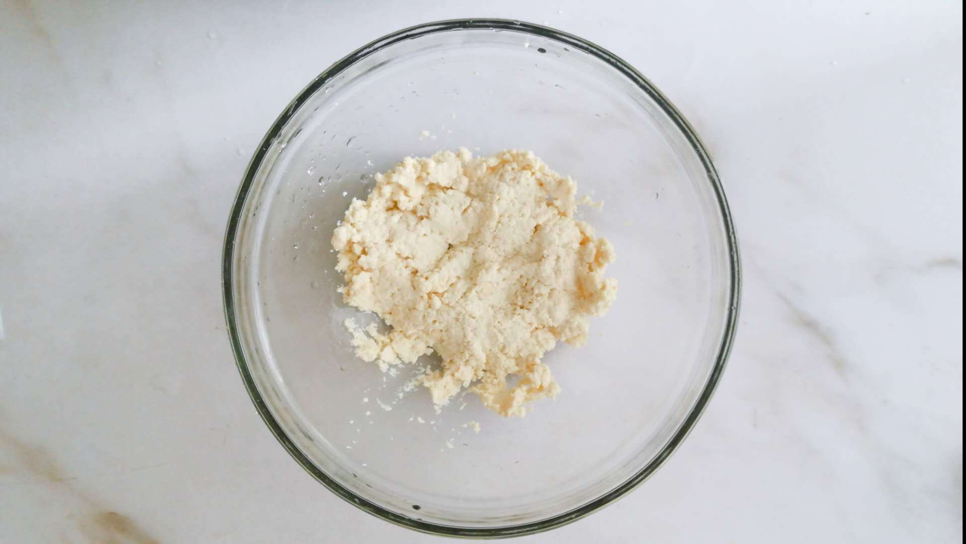 辅食一定要吃点高钙的食物,盲目补钙会不会致小儿钙过量