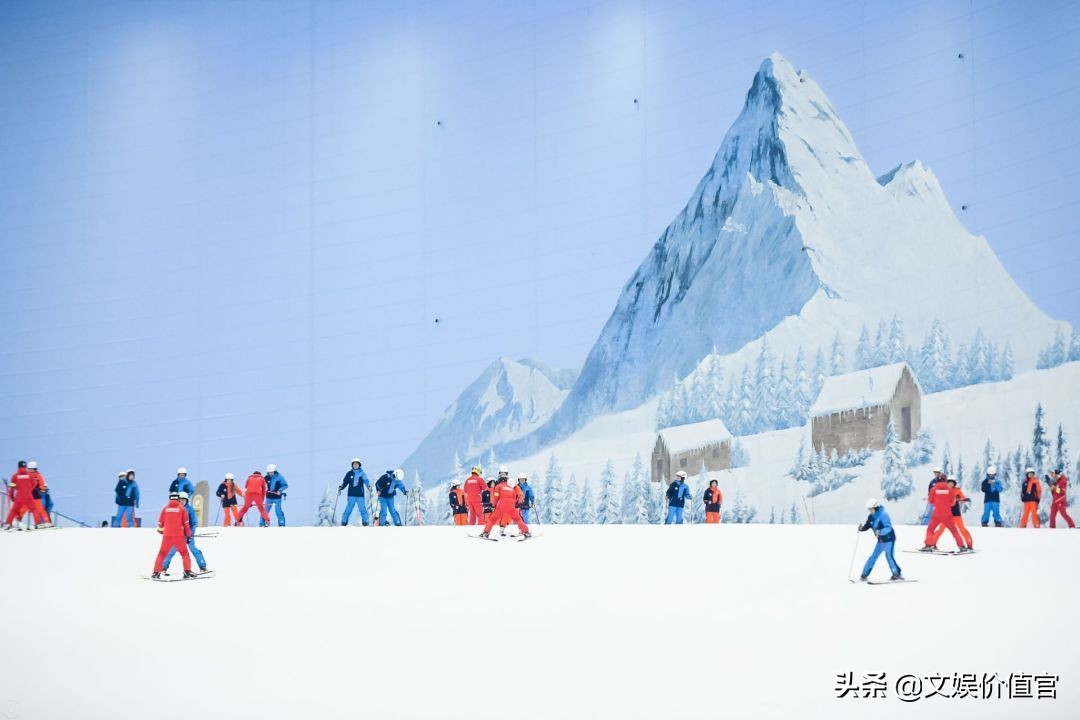 你还在对抗“热浪”？我们都去“冲浪”了