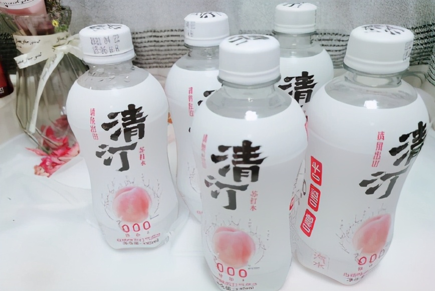 一瓶气泡水凭什么火,为啥现在流行气泡水饮料