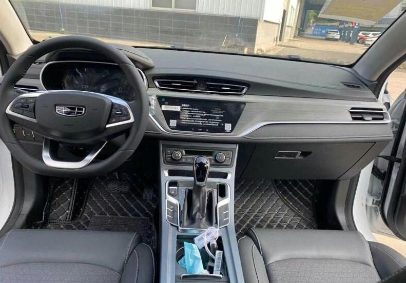 吉利帝豪冠军版1.5lcvt试驾,吉利帝豪冠军版1.5cvt豪华版试驾