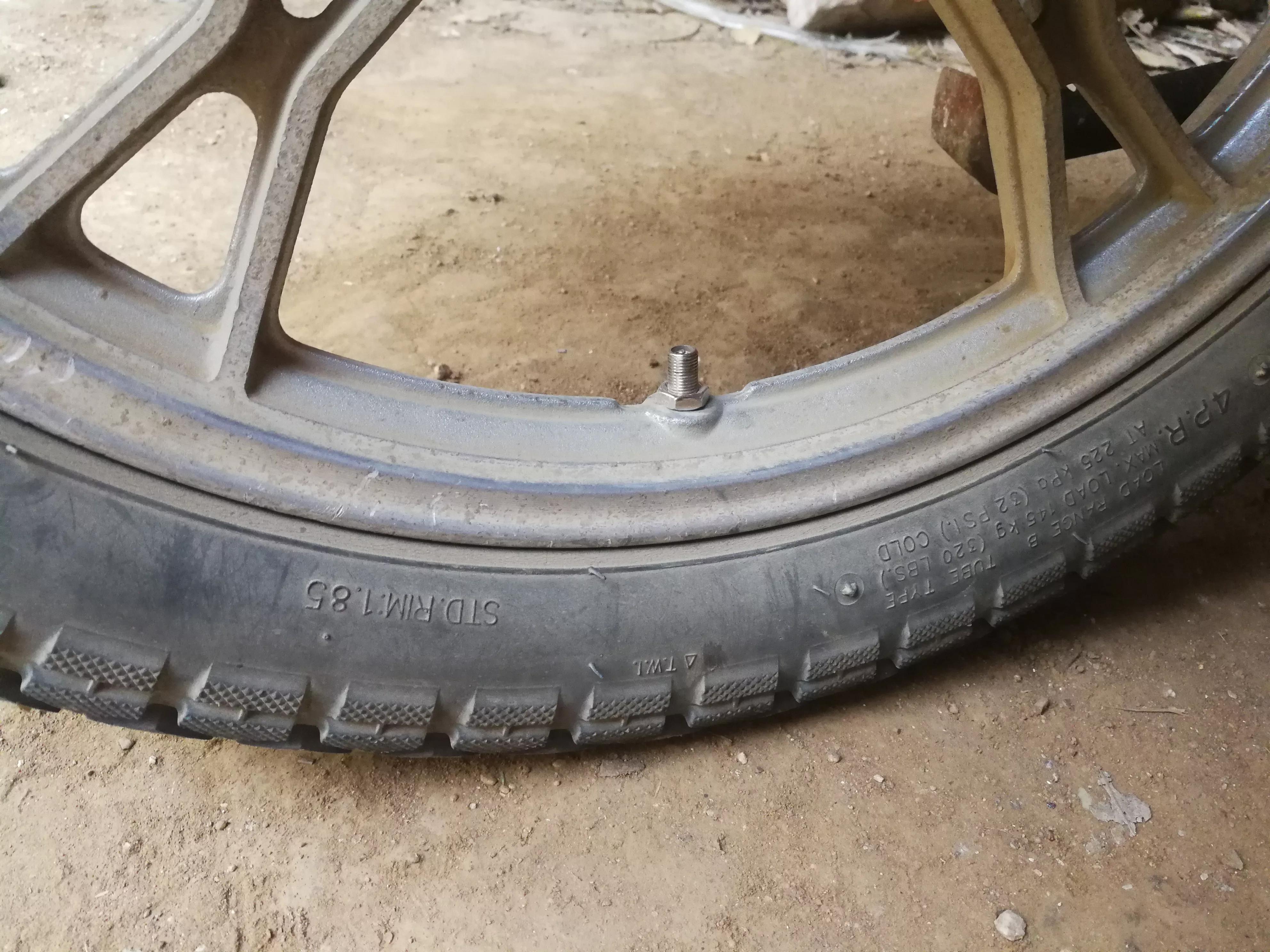 换轮胎内胎的正确方法和注意事项,新手补自行车内胎该怎么操作