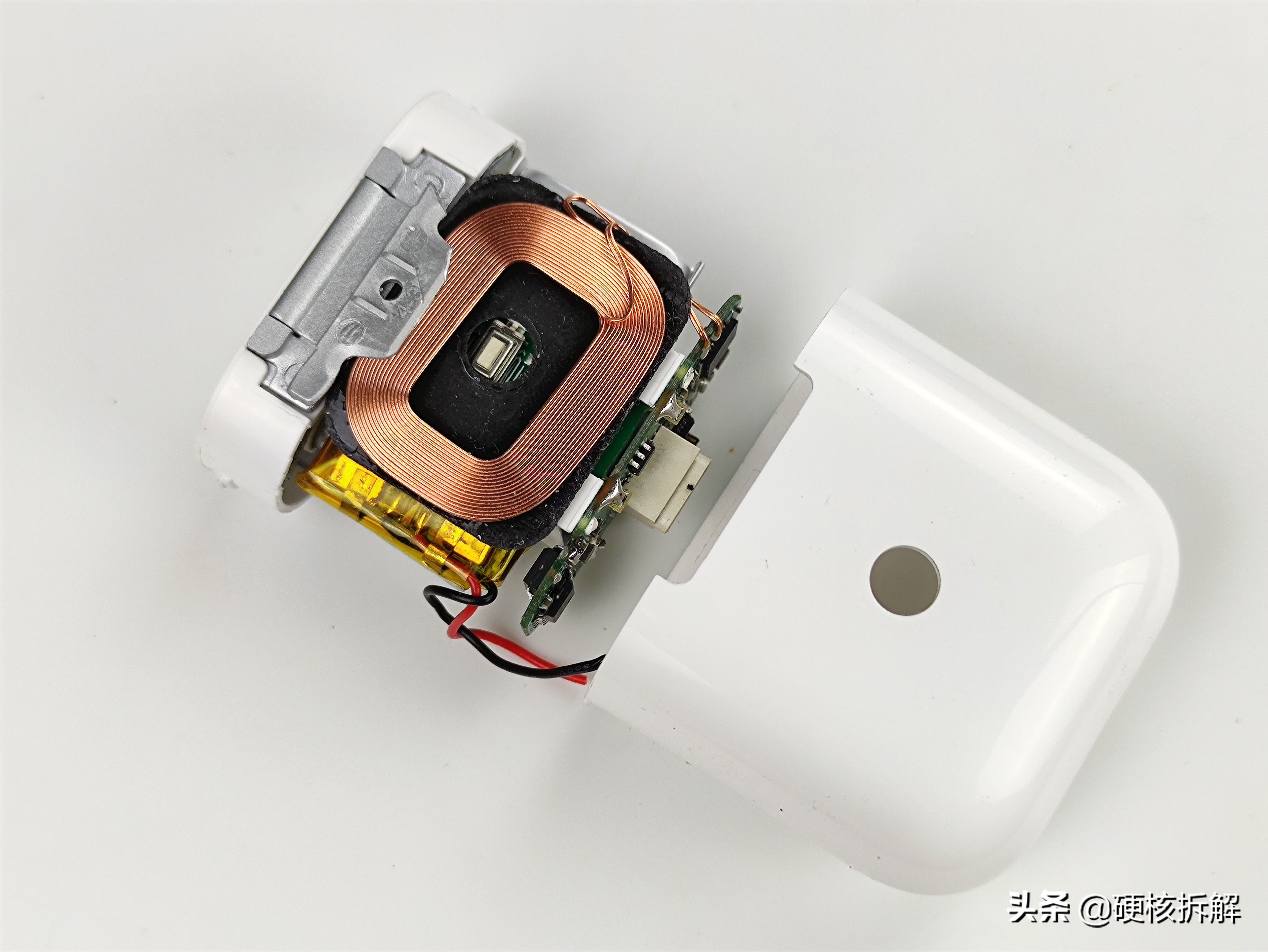 拆解苹果airpods和华强北airpods,华强北苹果耳机airpods拆解视频