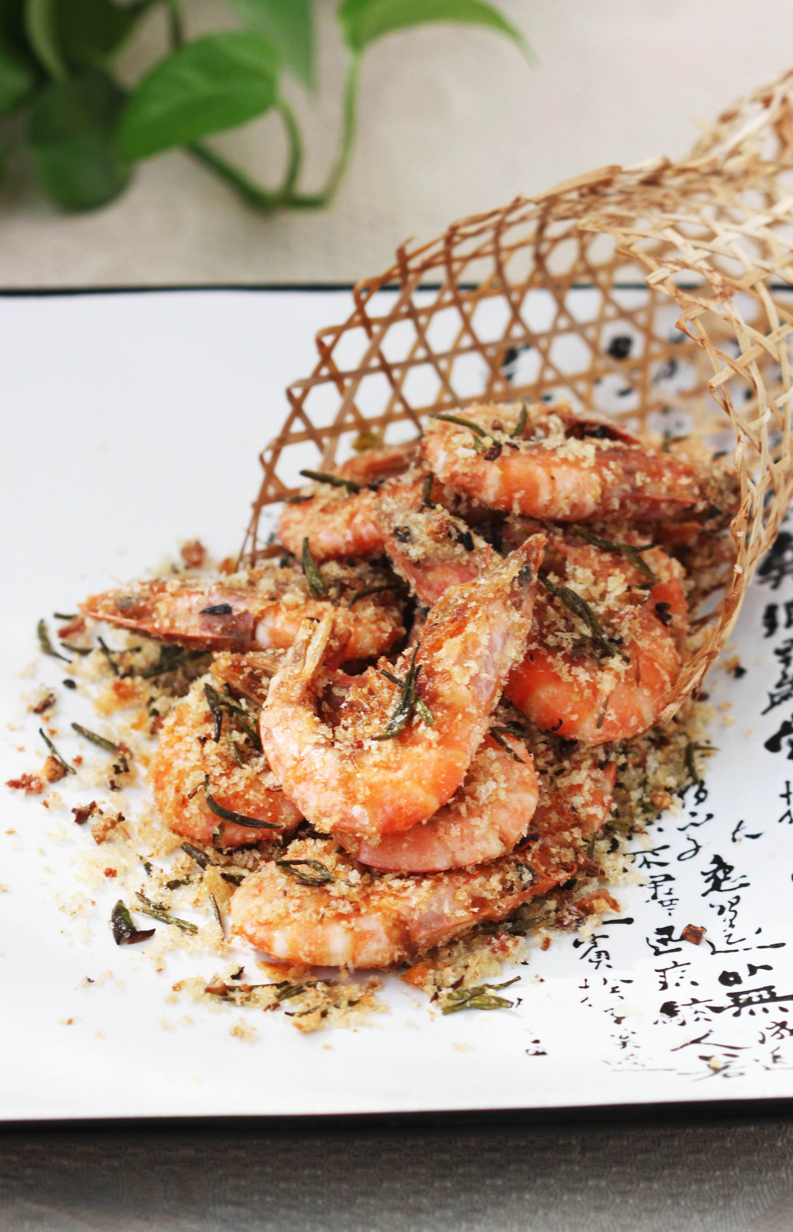 港式避风塘炒虾做法,正宗港式避风塘炒虾