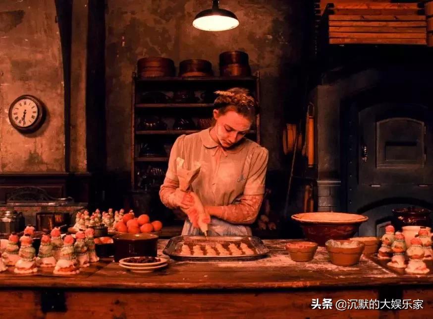 荒诞的黑色幽默全集,推荐10部国产经典黑色幽默电影