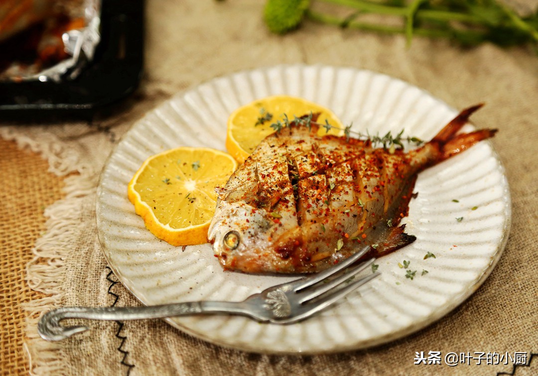 一种既好吃刺又少还不贵的鱼,最适合烤着吃的淡水鱼