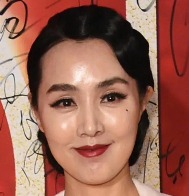 女人出门不要打扮得太漂亮,女孩子出门一定不要打扮漂亮