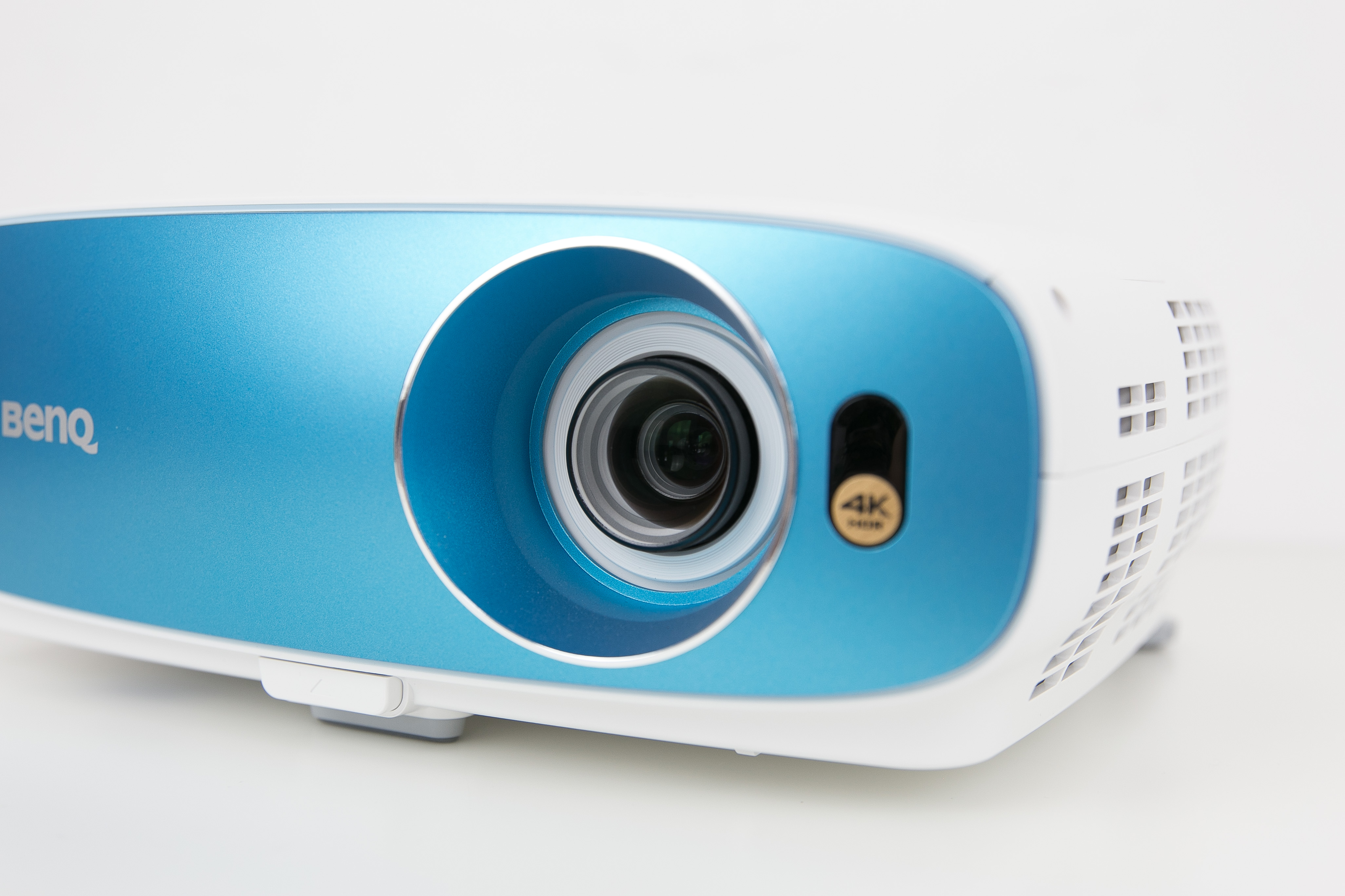 4k投影看1080p效果,全面屏对比