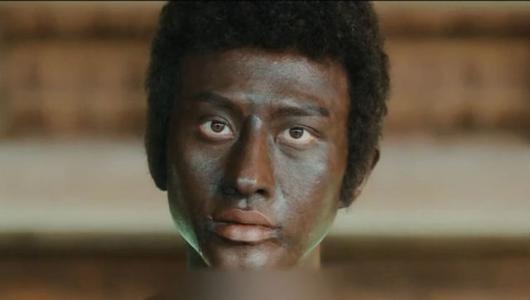 一个夏天晒成黑人，这瓶美白精华还你白皙皮肤