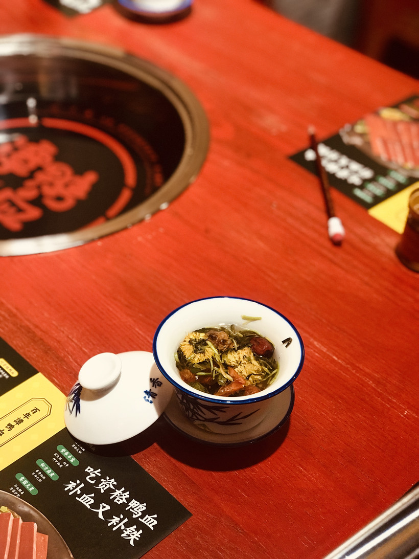 谢霆锋成都打卡百年老店,谢霆锋打卡上海网红店