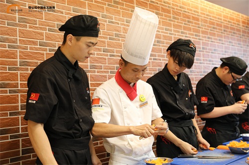 「新生访谈」胡涛：用心学好技术不负岁月青葱