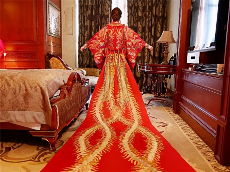 新娘穿龙凤褂有什么讲究,结婚龙凤褂有什么讲究