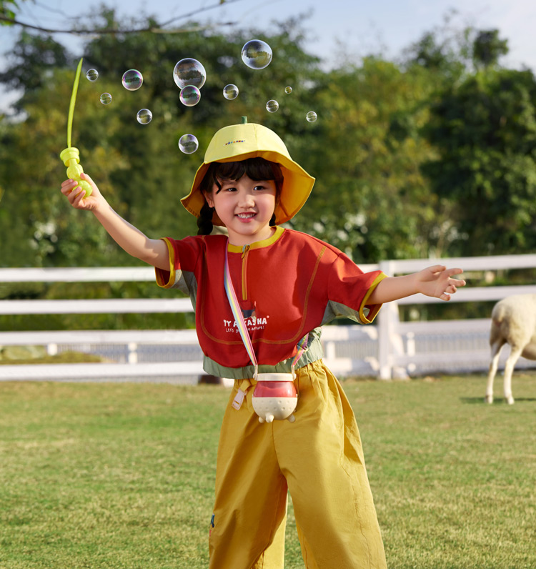 放到包包里的榨汁机,随身携带榨汁机随时喝到新鲜果汁