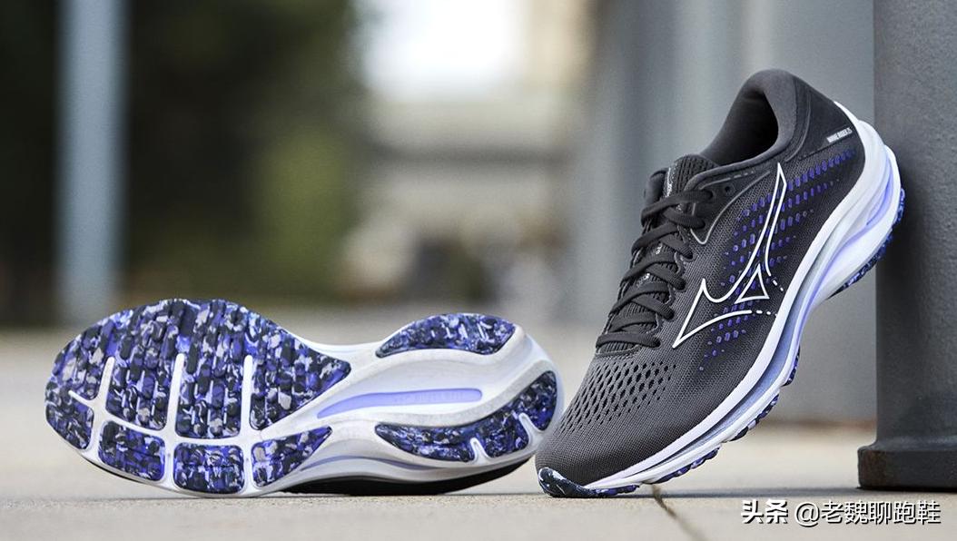 美津浓和亚瑟士入门,亚瑟士美津浓同级别对比