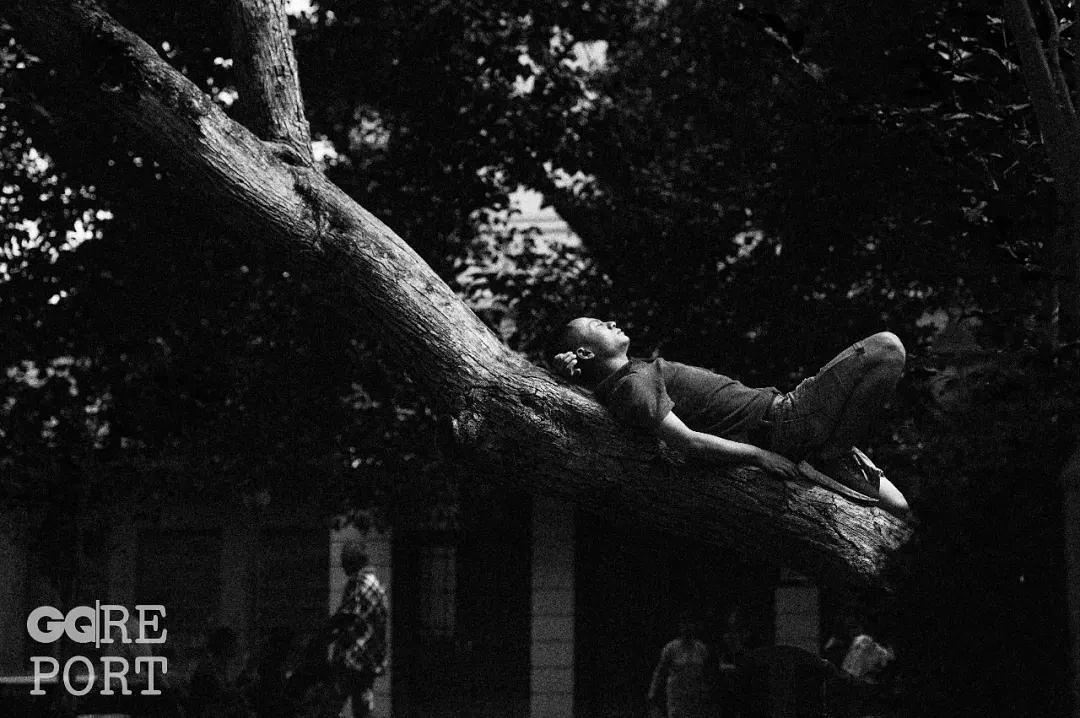 GQ报道|谎言与孤独：全国艾滋就业歧视重回岗位第一人，其实并没有回去上班……