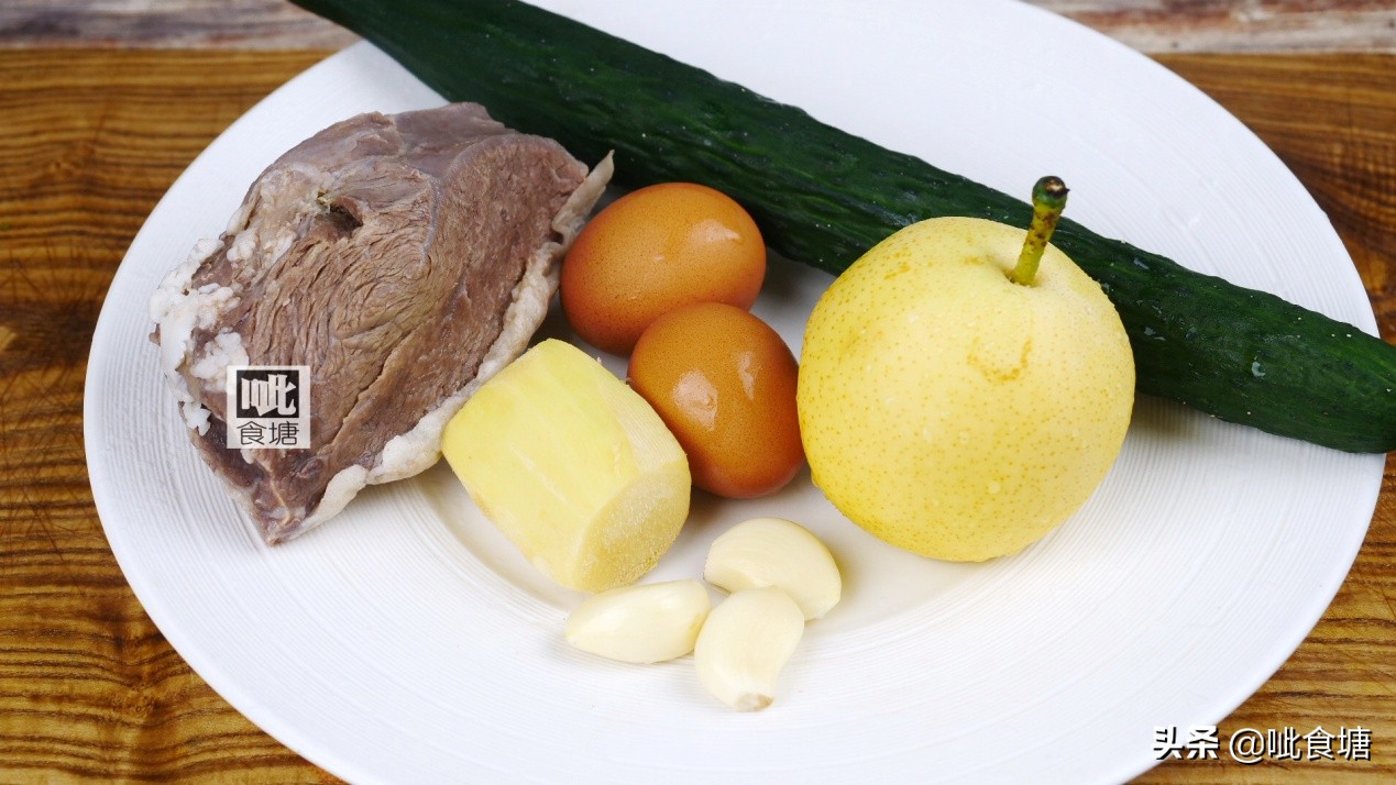 天热了吃点正宗的朝鲜冷面,夏季吃朝鲜冷面