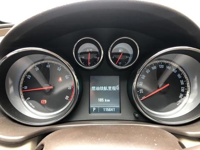 别克君威2010年1.6多少钱,2011款别克君威2.4高配现在多少钱